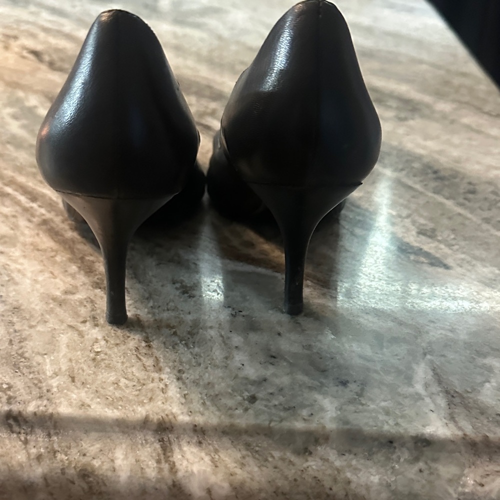 Aldo Black Pointed-Toe Kitten Heel Pumps - Picture 4 of 6